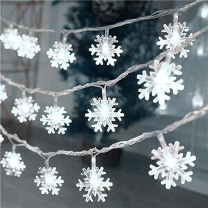 Snowflake String Lights Battery Operated Cool White LED Indoor Outdoor Decor